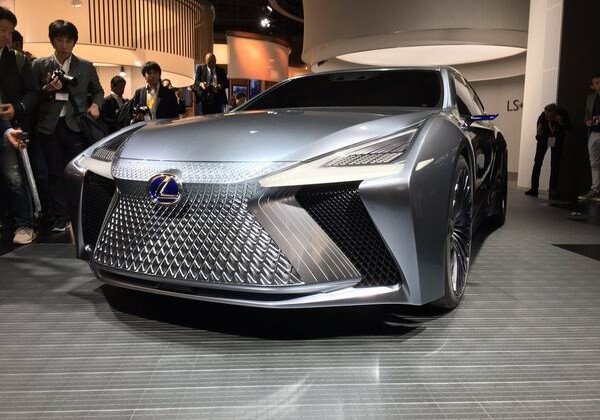 Lexus LS+ Concept c продвинутым автопилотом дебютировал на автосалоне в Токио (Фото-Видео)