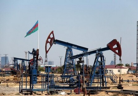Стоимость барреля нефти марки «Азери Лайт» превысила 59 долларов