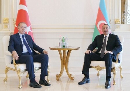 Состоялась встреча президентов Азербайджана и Турции в формате «один на один» (Фото)