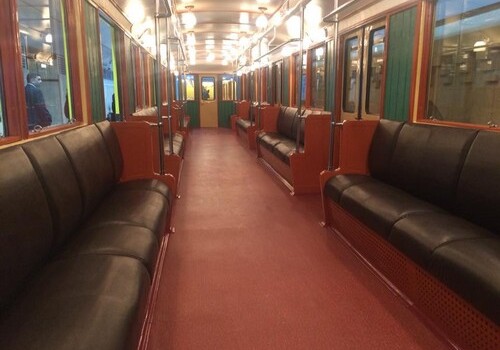 В Бакинском метрополитене появились ретропоезда (Фото)