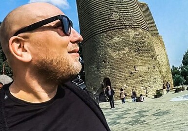 «Я пришел в шок сразу же, как сошел с самолета»: известный блоггер рассказал о красоте Баку (Видео) 
