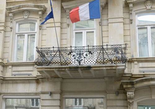 В Баку начинает работать новый центр выдачи французских виз