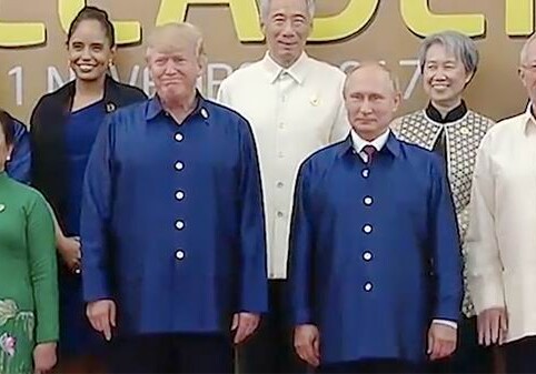 Путин встретился с Трампом на саммите АТЭС (Видео)