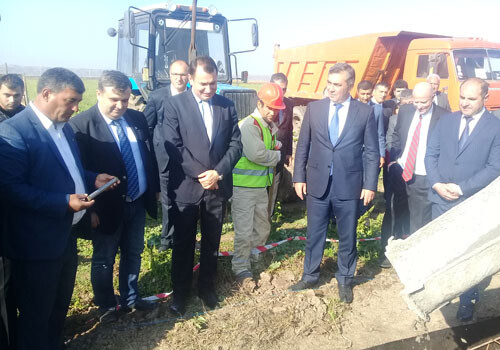 Азербайджан и США профинансируют строительство предприятия по переработке кормов в зоне карабахского конфликта