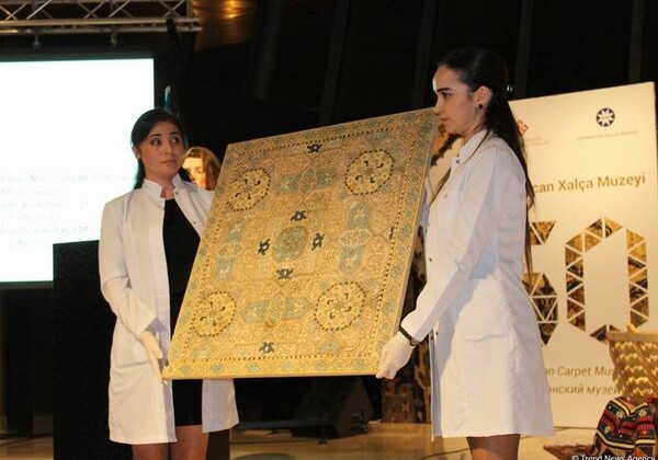 Фонд Гейдара Алиева сделал подарок Азербайджанскому музею ковра  (Фото)