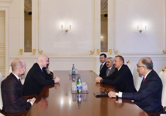 Президент Ильхам Алиев принял президента и генсека ФИФА (Фото)