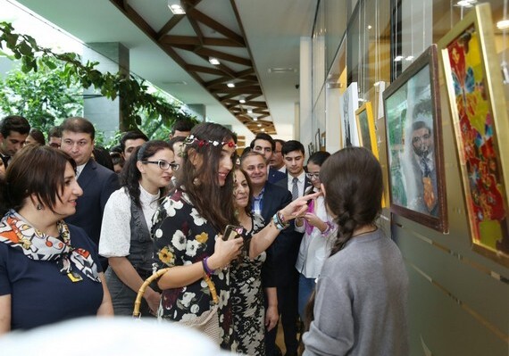 Лейла Алиева приняла участие в открытии экологической выставки (Обновлено-Фото)