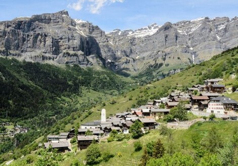 Заманчивое предложение: деревни в Альпах готовы платить желающим поселиться в них