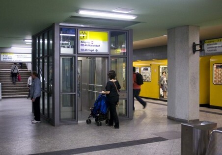 На каждой станции Бакинского метро появятся лифты для людей с инвалидностью