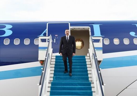 Ильхам Алиев прибыл с визитом в Турцию (Фото)