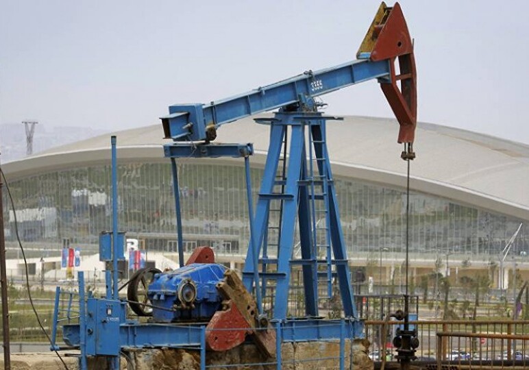 Цена азербайджанской нефти достигает $66 за баррель