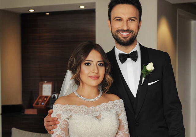 «Beni çok sev»: Таркан снял клип на песню, посвященную супруге (Видео)