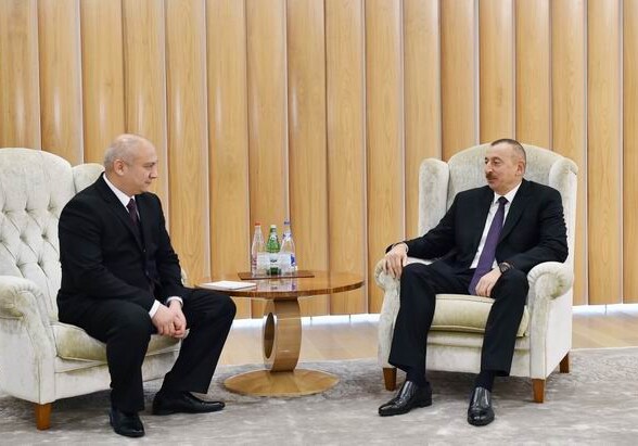 Ильхам Алиев принял госсоветника Президента Узбекистана (Фото)