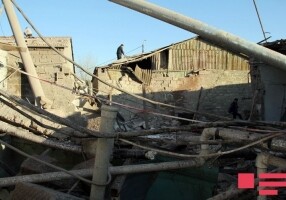 Взрыв в бакинской квартире: эвакуированы десятки людей