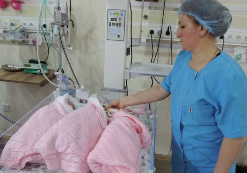 В Азербайджане женщина родила тройню (Фото–Видео)