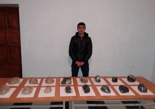 Азербайджанские пограничники задержали наркокурьера с 14 кг наркотиков