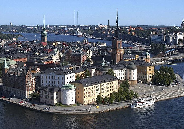 Беспилотные пассажирские автобусы будут запущены в Стокгольме