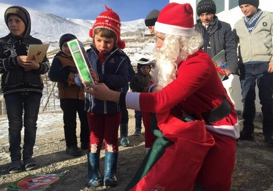 Новогодняя акция: Дед Мороз порадовал детей в высокогорных селах Губинского района (Фото)