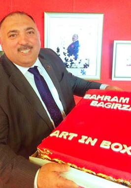 Герои в коробках: в Баку пройдет выставка Бахрама Багирзаде