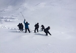 Поиски пропавших альпинистов продолжаются