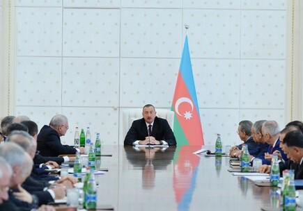 Президент Азербайджана провел заседание Кабмина, посвященное итогам 2017 года (Фото-Обновлено)
