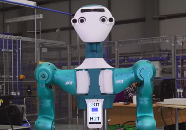 Британцы создали робота-слесаря (Видео)