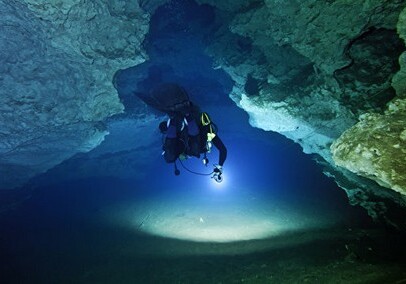 В Мексике открыли крупнейшую в мире подводную пещеру (Видео)