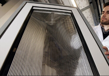 В Германии ученые для согрева зданий создали умные стекла