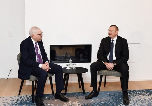 Ильхам Алиев встретился в Давосе с Дэвидом Рубинштейном (Фото)