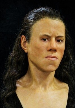 Ученые воссоздали лицо девушки, жившей 9 тысяч лет назад