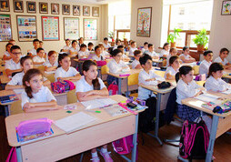 В школах Азербайджана начались 5-дневные зимние каникулы