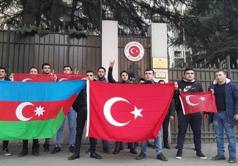 Азербайджанцы в Грузии поддержали Турцию 