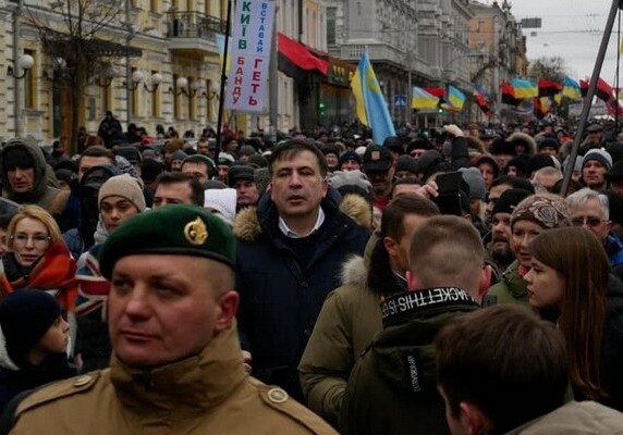 В Киеве проходит марш сторонников Саакашвили (Фото-Видео)