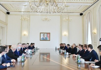 Президент Ильхам Алиев принял немецкую делегацию (Фото)