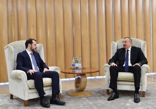 Президент Азербайджана принял министра энергетики Турции