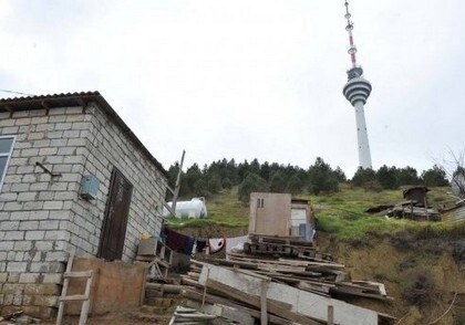 Выделены средства на арендную плату 98 семьям из оползневой зоны на Баилово