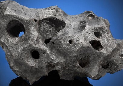 Древний метеорит из Аризонского кратера продан за рекордные $237 тыс.