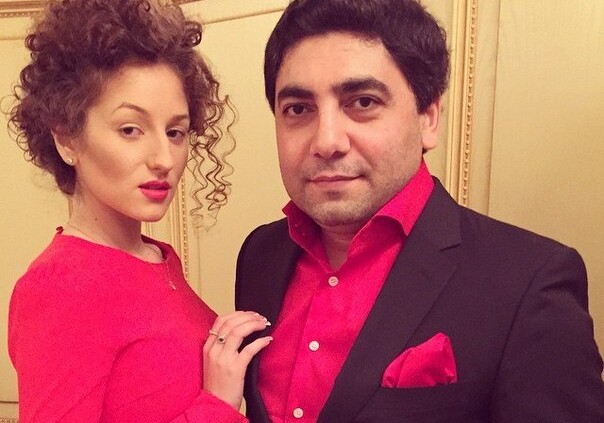 Азербайджанский певец тайно женился на своей коллеге?