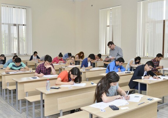 В Баку прошли вступительные экзамены в магистратуру