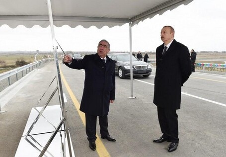 Президент Азербайджана открыл участок дороги Мингячевир-Бахрамтепе (Фото)