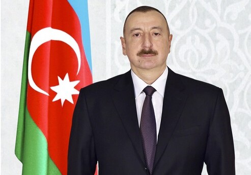 Президент Ильхам Алиев поздравил азербайджанских женщин с Международным женским днем