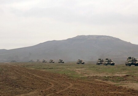 Азербайджанские танкисты выполняют задачи в ходе учений (Фото-Видео)