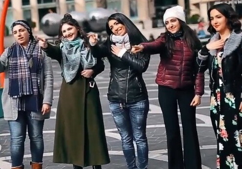 В Баку презентован социальный ролик в поддержку людей с нарушениями слуха и речи (Видео)