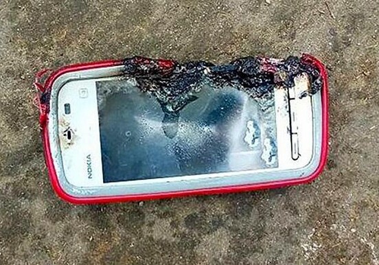 Жительница Индии погибла из-за взорвавшегося смартфона
