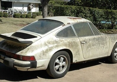 Покрытый мхом Porsche выставили на онлайн-аукционе eBay