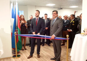 В Баку открылся новый французский визовый центр
