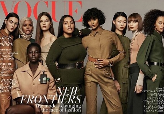 Девушка в хиджабе впервые попала на обложку Vogue