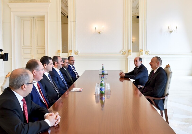 Президент Ильхам Алиев принял делегацию во главе с министром юстиции Турции (Фото)