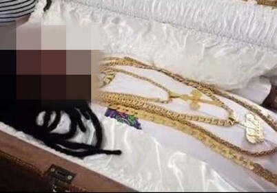 На Тринидаде миллионера кремировали с украшениями на $100 тыс (Фото)