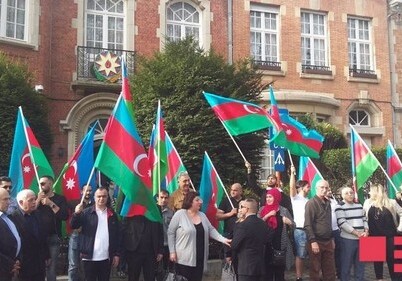 Азербайджанцы Бельгии продемонстрировали солидарность в связи с выборами в Азербайджане (Фото)